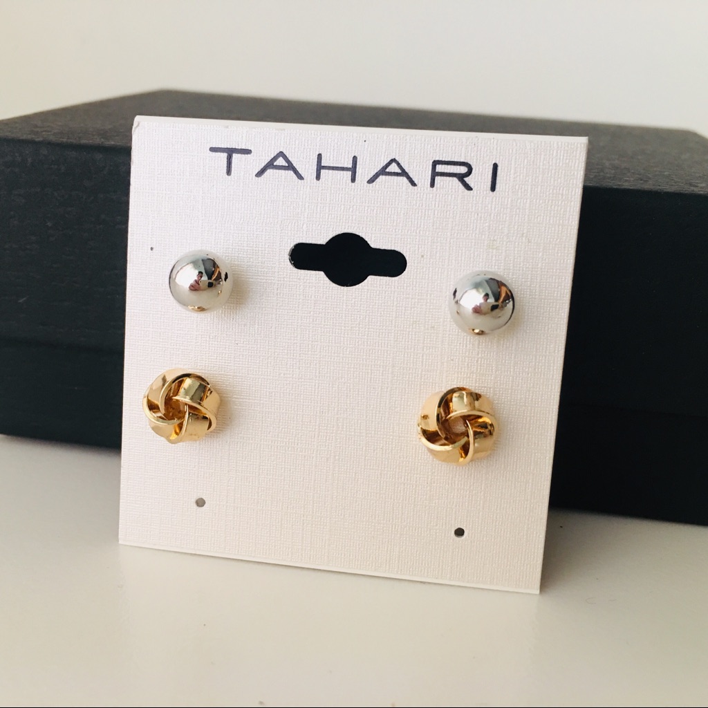 T Tahari Stud Earrings 24$
